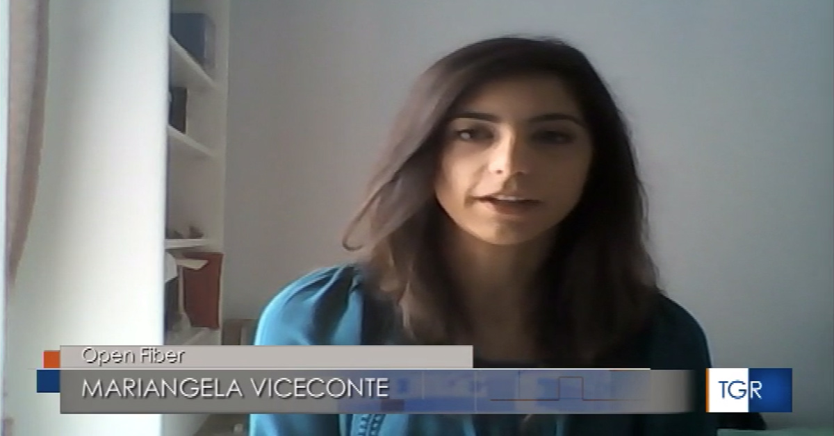 OpenFiberIT's tweet photo. Per superare un’emergenza nazionale come quella che stiamo vivendo, abbiamo bisogno di credere nelle risorse del Paese. La storia di Mariangela, neoassunta #OpenFiber, in onda su @TgrBasilicata vuole essere un segnale di fiducia e di speranza ➡ https://t.co/5M4y9iG7TO https://t.co/5OxEjBkeSl