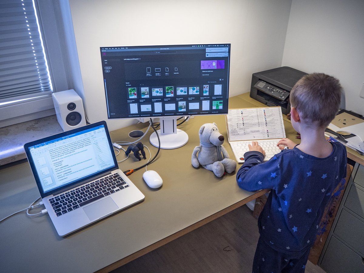 emjot's tweet photo. We have set up our workplaces at home. We're lucky to have processes in place to ensure communication, fun and productivity are up. #HomeOffice #StayAtHome https://t.co/TrUVmjkWrt