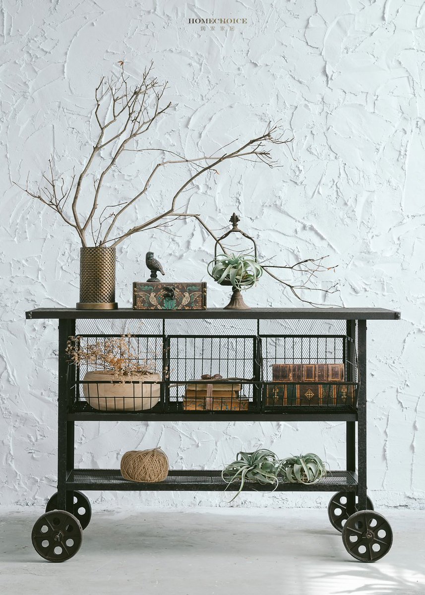 FZHomechoice's tweet photo. I am SO thrilled with my vintage find today, a black vintage industrial vibes trolley.#upcycle #mynestandburrow #myhyggehome #nestandthrive #diningroom #howivintage #howihome #reclaimed #industrialstyle #cornersofmyhome #lightinspired #allthepinks #metaltrolley #ceramiclover https://t.co/vcsK15p7Ui