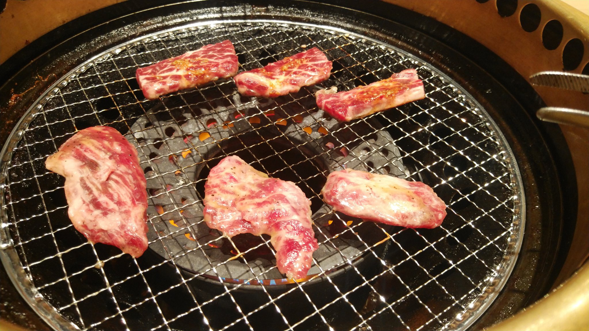 年上の女の子に焼肉を奢られたい Twitter Search Twitter