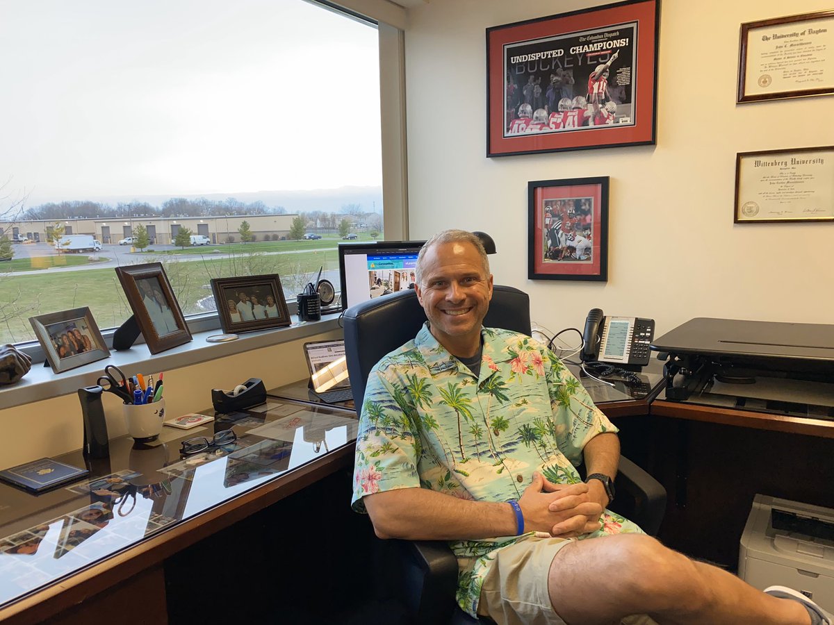 drjcm's tweet photo. It’s Tropical Day @HilliardSchools for Spirit Week!  We are #OneHilliard as we are #InThisTogether.  We continue #remotelearning, stay connected using technology, and continue to prepare all students to be #Ready4Tomorrow https://t.co/m7j4hqdHeN