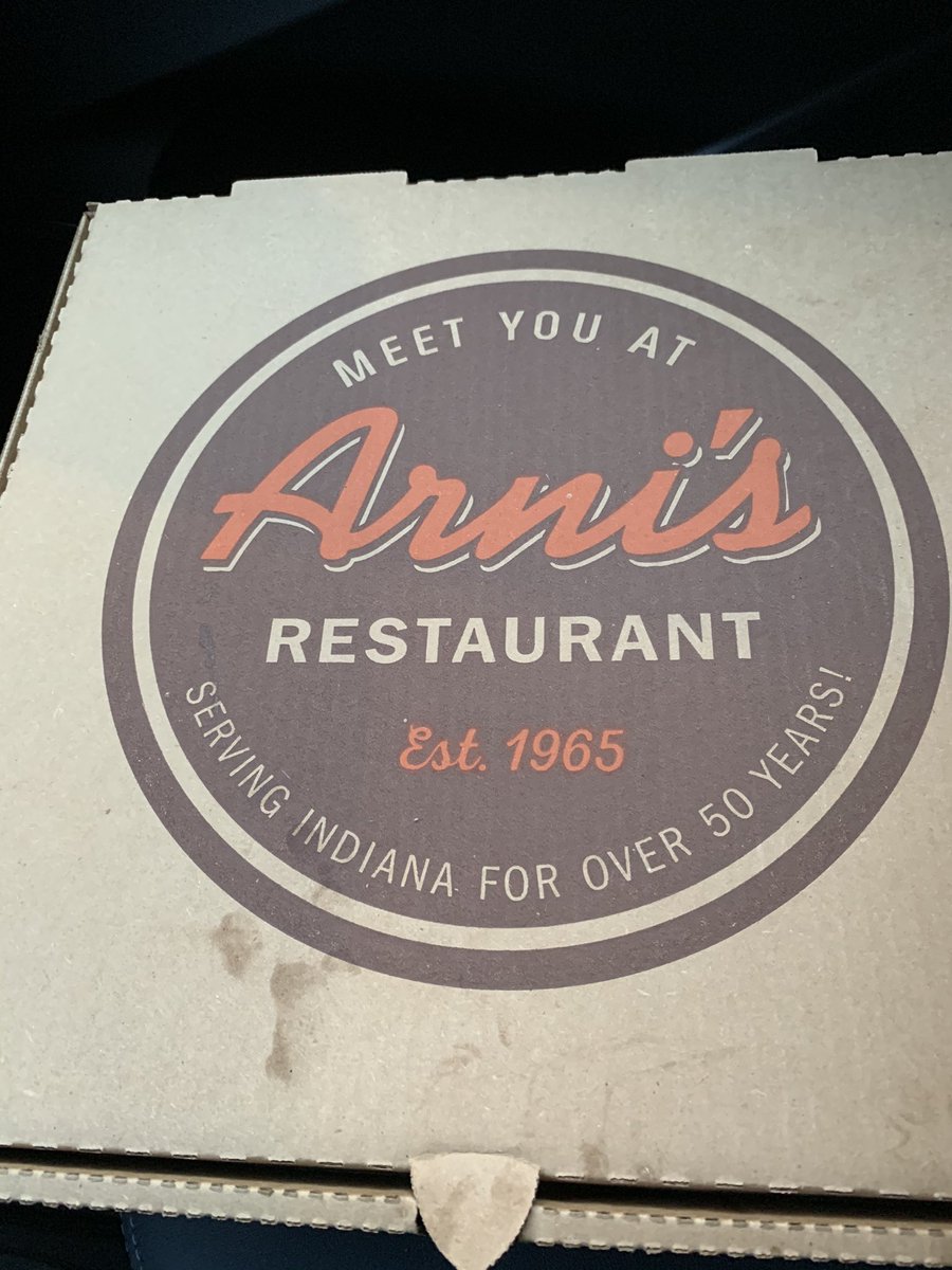GerryDick's tweet photo. Can’t go wrong with @arnispizza1965...last night’s takeout. #supportlocalBusiness #supportlocalrestaurants https://t.co/xtiYc9otdq