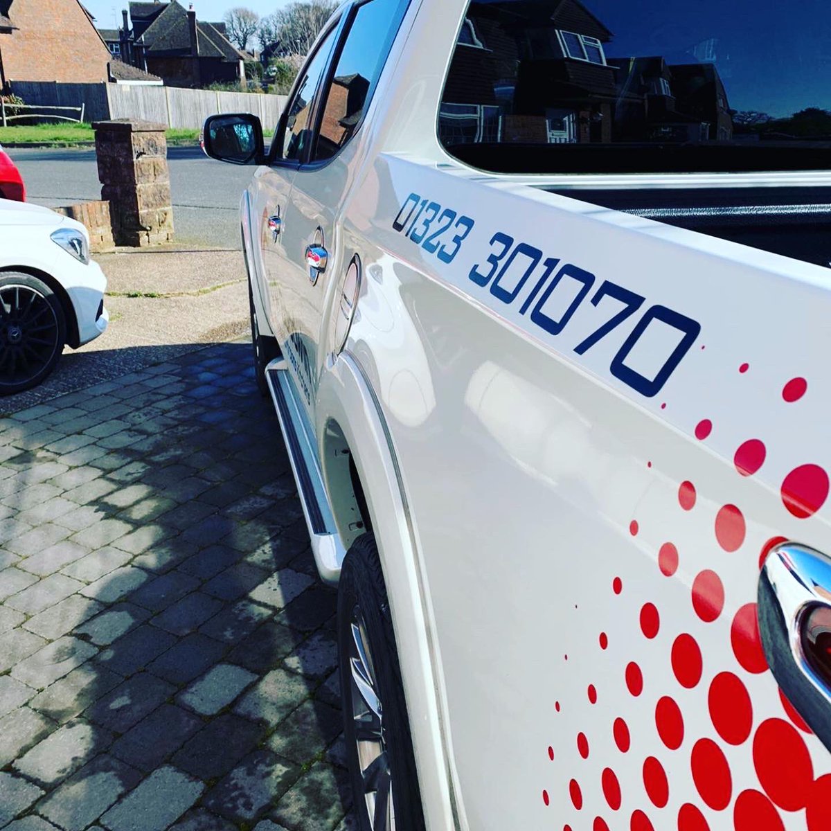 DPGoodwinelec's tweet photo. Now we are in isolation I have had time to clean my truck 🧽 

Looks good as new 👌

#cleantruck #mitsubishi #electricians #dpgoodwin https://t.co/2Aqnj0ezIi