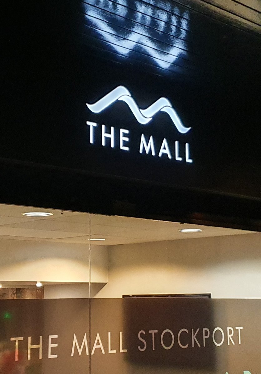 GranthamsDT's tweet image. Brand makeover at Unidental/The Mall - Stockport. 
Our wisdom can root out what’s required for a fresh new look. Brace yourself! #unidental #UVFlatbedPrinting #CncRouterCutting #Perspex #LaserCutting #LedSigns #Design #Signs #GranthamsSigns #StayclassyBlackpool #Staysafe