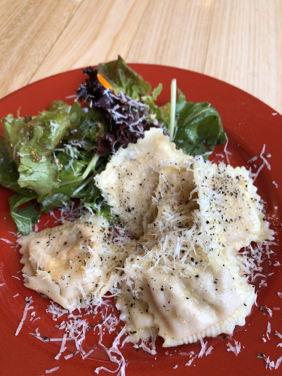 HazelandNigella's tweet photo. Yikes- just realised we’ve eaten pasta for four of our last 7 dinners- I didn’t even panic buy pasta. Three of them are Tasmanian made pasta sourced just down the road from us. #COVID19Aus #isoeating #fattenthecurve #buylocal https://t.co/HktjDnVMhA