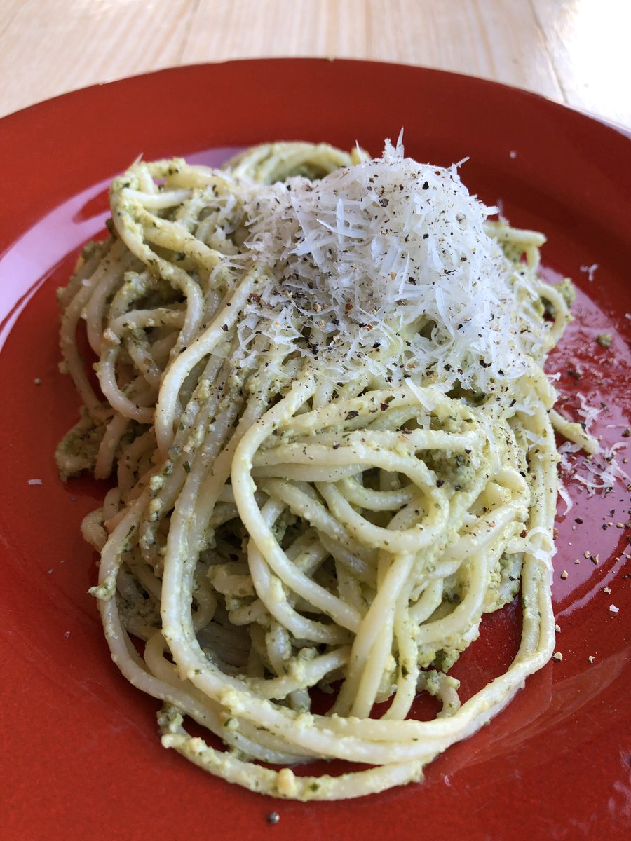 HazelandNigella's tweet photo. Yikes- just realised we’ve eaten pasta for four of our last 7 dinners- I didn’t even panic buy pasta. Three of them are Tasmanian made pasta sourced just down the road from us. #COVID19Aus #isoeating #fattenthecurve #buylocal https://t.co/HktjDnVMhA
