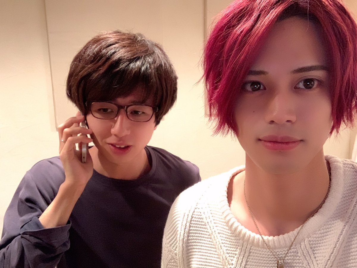 この前の仕事の電話中に撮った写真あげるね。 森