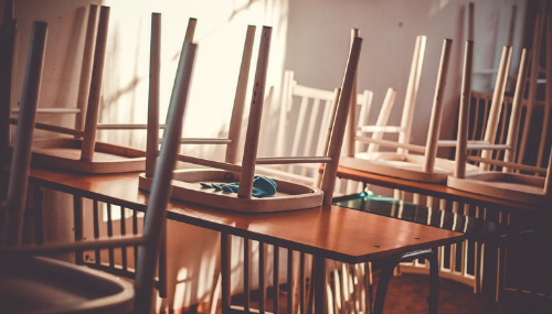 DigiGenEurope's tweet photo. Social inequalities need to be taken into account as we move to online teaching argues #DigiGenEurope’s @HallaHolmars in our digital generation blog. Read her article here 👉 https://t.co/fR2bqLN4Bl https://t.co/QMWyORjr5d
