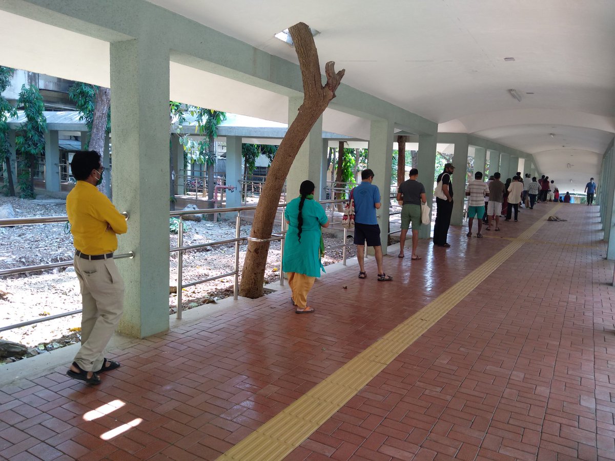 Sparsh85's tweet photo. Queues in times of #SocialDistancing due to pandemic
#coronavirus. This is queue to buy vegetables in @iitbombay campus. The market is set up two times a week https://t.co/tI7GUvO5ZT