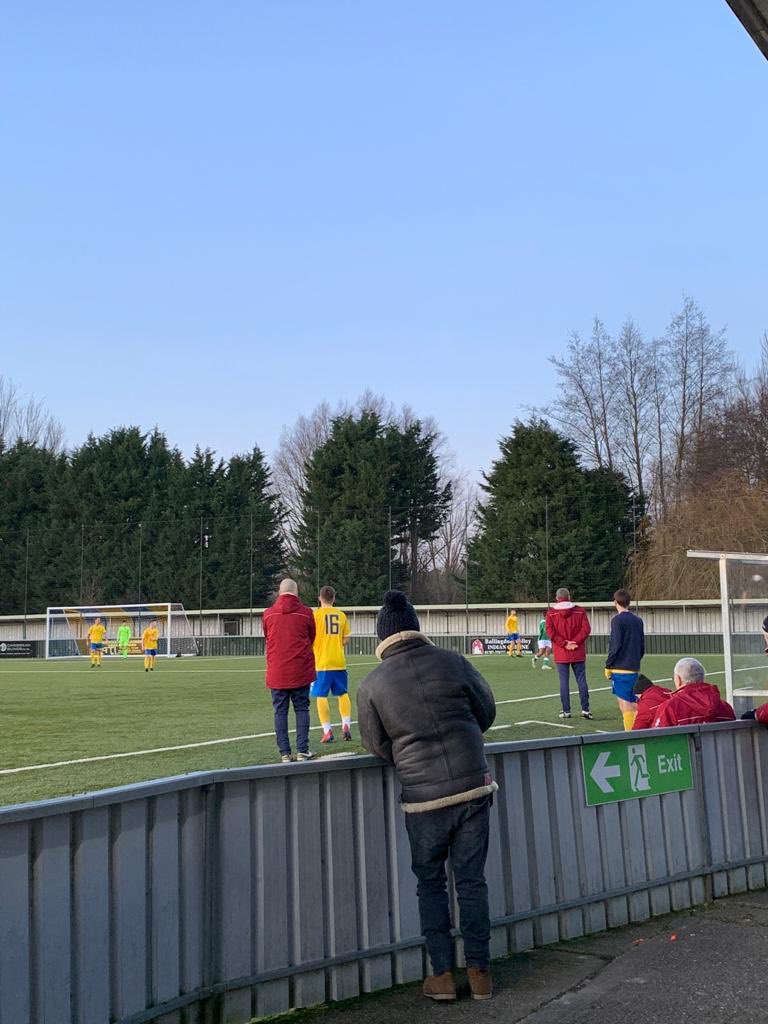 Gavinpe64670406's tweet photo. Challenge accepted!     @David73748291 Challenge alert. Once you are nominated you have 24 hours to respond or you donate £20 to local charity. You need to nominate 4 coaches and post a picture of you coaching. I nominate @Scoulding @lannydaws @Pasty3Ricky @dblooms10 https://t.co/JAow23WvzH
