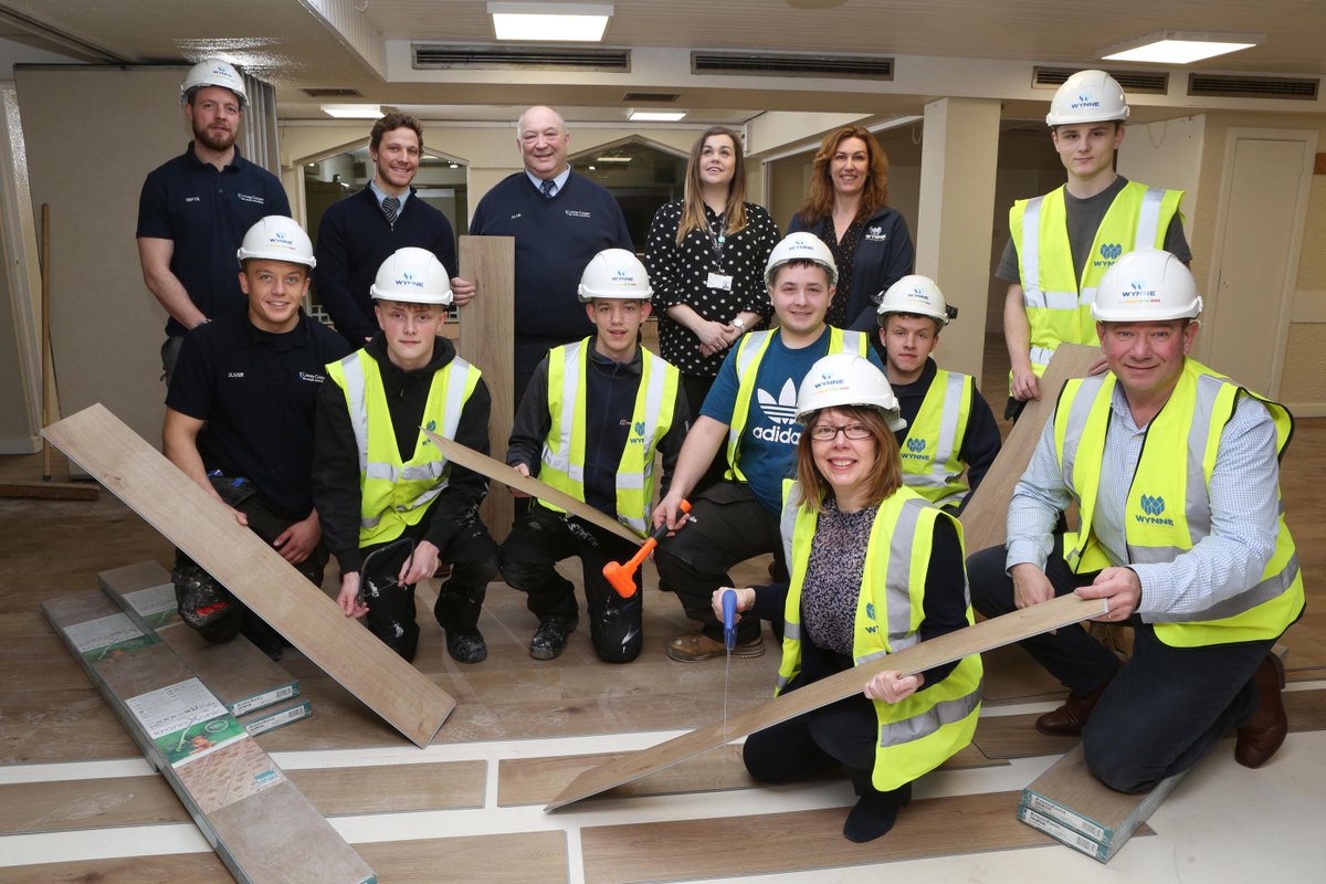 😀😀
Facilities like <a href="/PlasMadocLC/">Plas Madoc LC</a>  are so important to the local #community – that’s why with the help of @colegcambria <a href="/Kronospan/">Kronospan</a> and #LinneyCooper 
we've helped rejuvenate one of the function rooms 
Find out more: ow.ly/IQp530qqIvd