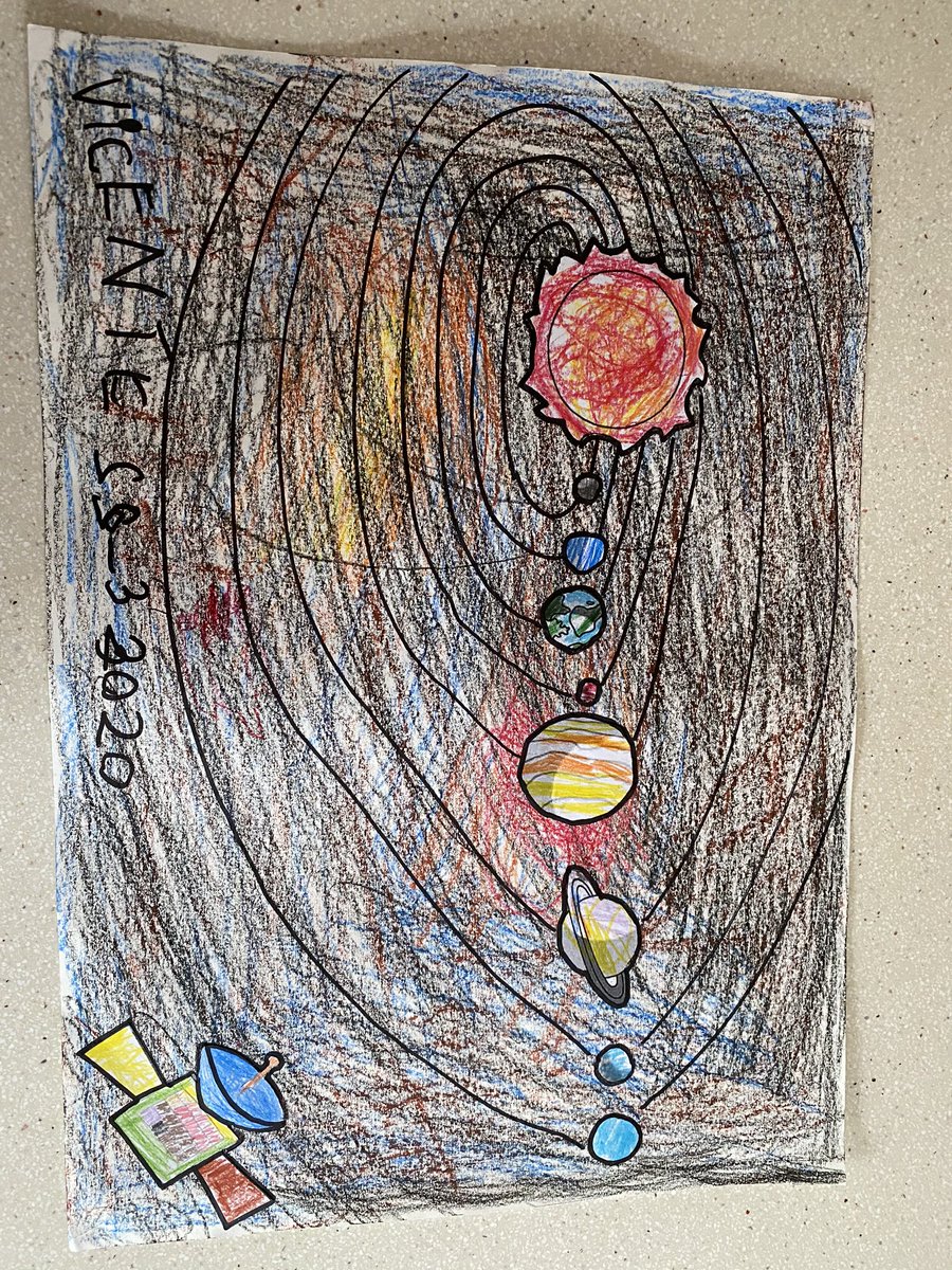 luzmasuarez's tweet photo. #Thauacasa este trabajo es de la semana pasada, Vicente está muy entusiasmado de aprender sobre los planetas @escolaThauSC #P5A https://t.co/JMQ1e9eJNA
