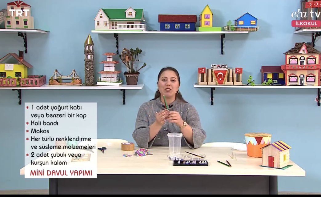 Milli Eğitim Bakanlığı tarafından seçilen,alanlarında uzman öğretmenlerin ders anlattığı,muhteşem bir alt yapısı olan uzaktan eğitimin merkezi Eba TV ile okul artık evimizde.#ebaTV