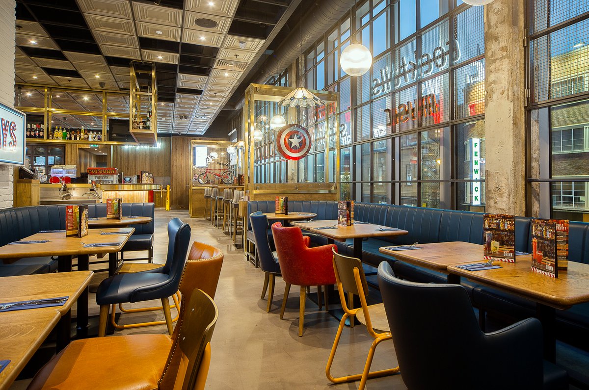 Dawnvale's tweet photo. TGI Fridays Newcastle.
Bar & restaurant fit out.
Read more on our website: https://t.co/NLeoz8T9uj
#TGIFridays #TGIs #FitOut #FitOuts #DesignFitOut #Design #Hospitality #Restaurant #AmericanDiner #InteriorDesign #HospitalityDesign #RestaurantDesign https://t.co/T3a2yWH5Rx