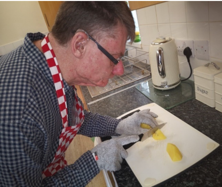 MirusWales's tweet photo. Gary from Cardiff has been using the extra time at home to improve his cookery skills. He's been baking bread and cakes, and preparing his evening meals. Here's a picture of him wearing safety gloves to cut potatoes.
#rainbow #spreadhope #somepositivenews #thelockdown #technology https://t.co/xMMB16BVpq