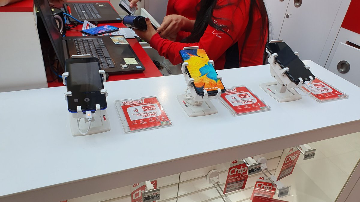 gripzo's tweet photo. Another reason for telco retailers to consider to deploy #Gripzo anti-theft high security brackets for phones, tablets, laptops or smartwatches https://t.co/dVzgzfo7g4 https://t.co/7ol22sAw77