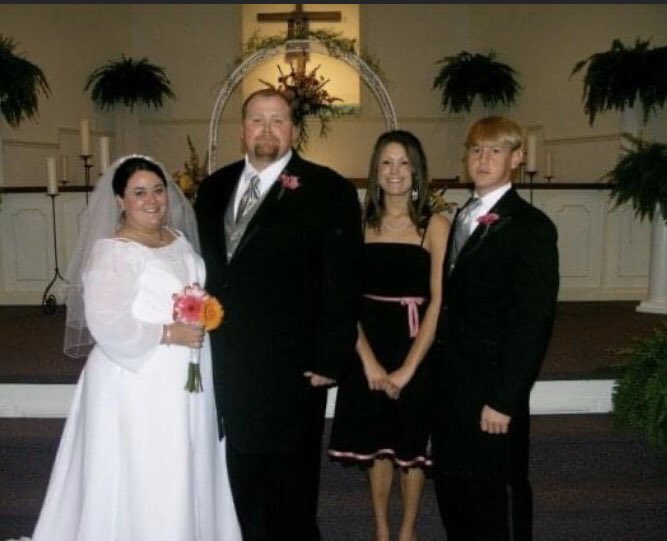 ElizabethAutry3's tweet photo. Hey, @rebelsbraves and @KTeacher09 check out this picture!
3/31/07 https://t.co/dUez85xLNU