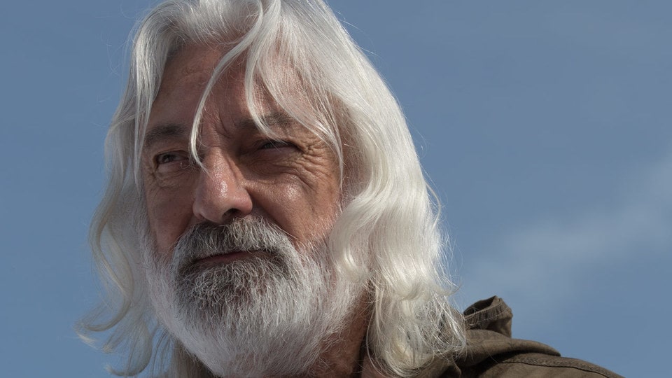 JJB888's tweet photo. Saddened to hear of Andrew Jack's passing from a battle with COVID-19. He had an incredible career working on major films (LOTR, Bond, Ritchie's Homes) as a dialect coach, However, to many fans, he'll always be Resistance Major Caluan Ematt in Star Wars (TFA/TLJ). #RIPAndrewJack https://t.co/AtnxaXTwUf