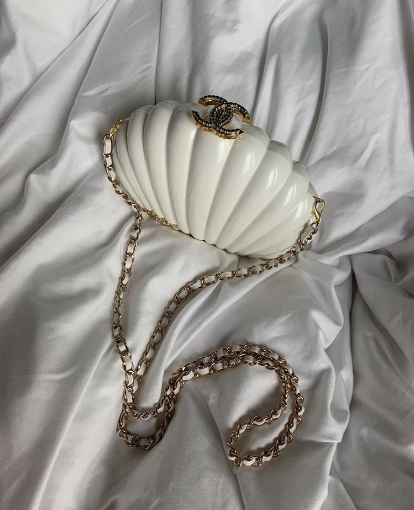 ✭ on X: chanel shell purse  / X