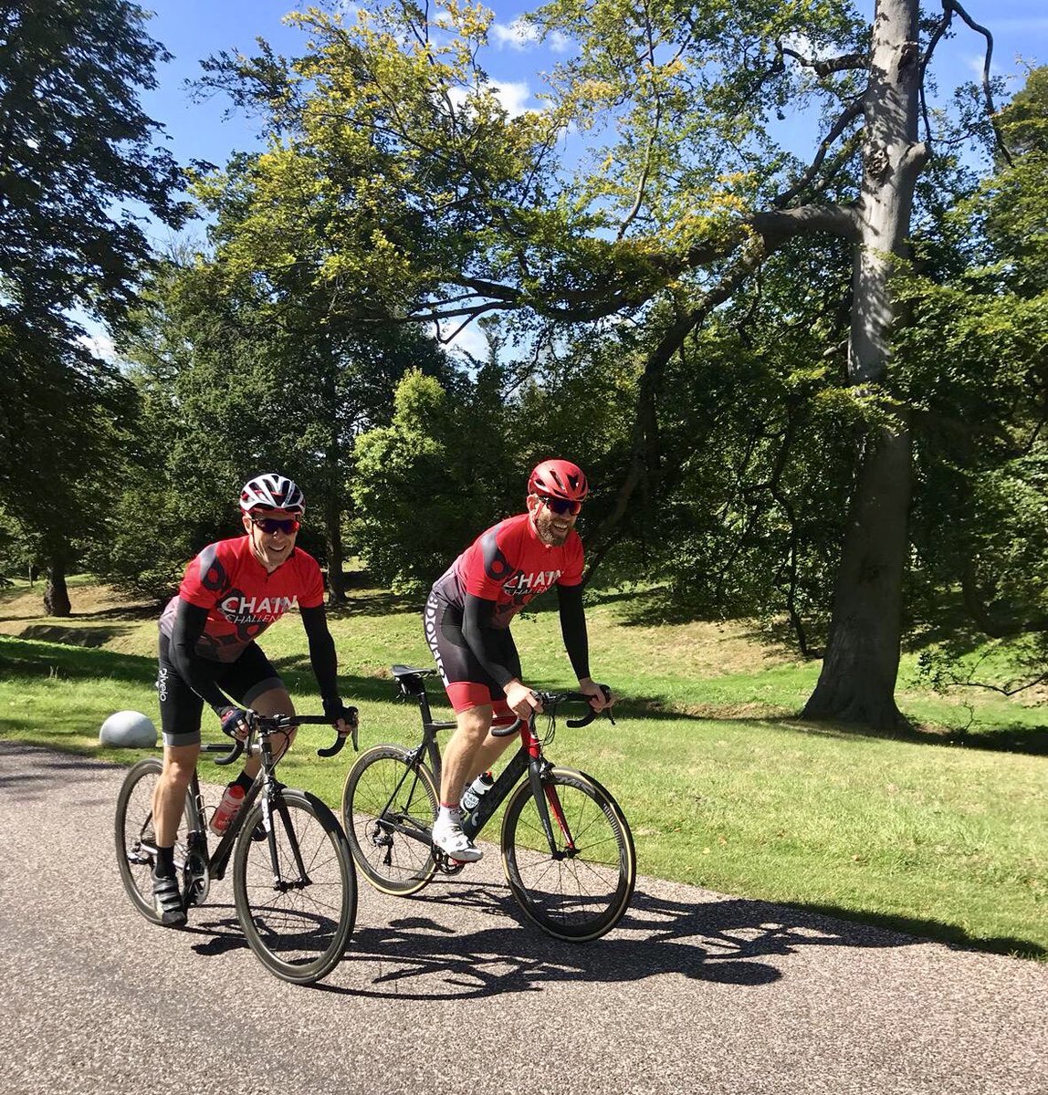 JRobertAssoc's tweet photo. Great photos of @bdoaccountant in our Max Velo cycling jerseys completing their chain challenge last year! 🚴🏼‍♀️🚴🏼‍♂️🏅 #cyclingkit #customcyclingkit #chainchallenge #cyclistsoftwitter #cyclistsuk #maxvelo https://t.co/utuVLgdg16