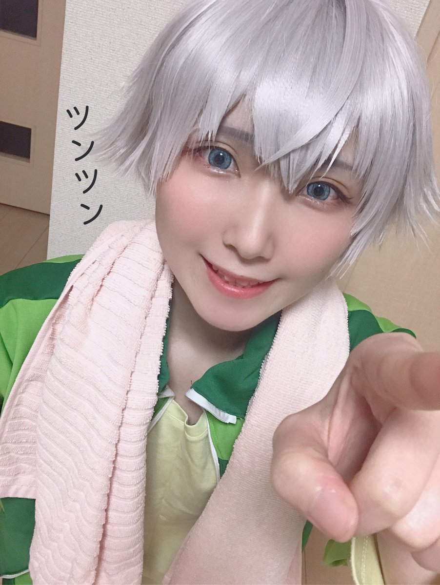 あめ 俺ガイルのドヲタク やはり俺の青春ラブコメはまちがっている Cosplay 戸塚彩加 アニメだと１期の体育の授業で ほっぺにツンツンする戸塚を八幡目線でやってみた ３枚目は八幡の心の声