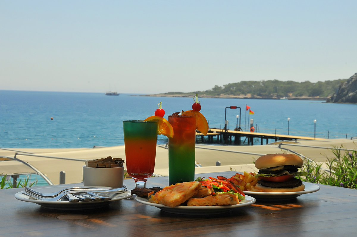 KilikyaHotels's tweet image. Delicious food and breathtaking views!

Lezzetli yemekler ve muhteşem bir manzara sizi bekliyor!

Аппетитные закуски и восхитительные виды!

#KilikyaResort #amazingview #littlebreak #spectacular #view #seaview #seaside #beHere #drinks