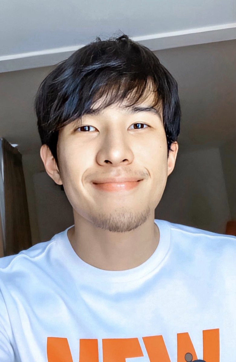 fairyyy_jma's tweet photo. เป็น 12 วันที่ทำใจป้าๆ สั่นมากจ่ะพี่ ลุคพี่แบบหมอวรรษที่เกาะรอกมากเว่องื้ออออ 🙈❤️ #jamesma #เจมส์มาร์ 
#ตอรี่นุ้งตี๋ก็จะประมานนี้ https://t.co/ynGpYU9FtX
