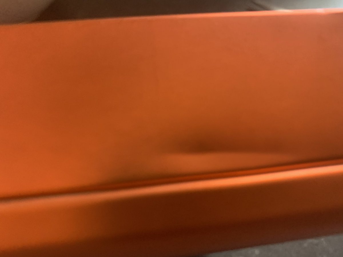 Mingaminoo's tweet photo. @Superdry Really not impressed with order received today, ordered black wallet for my son’s birthday this Friday-a brown one has arrived in dented, scratched tin 🤬 https://t.co/PLDYqZ4dJi
