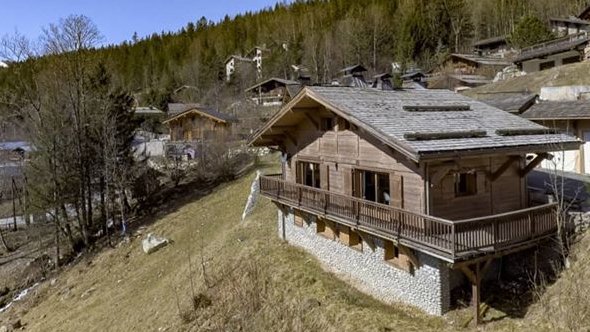 andy_symington's tweet image. Great views, a great sunspot. Chalet Doran in Coupeau has it all.  chamonix-property.com/doran.htm #spectacularviews #chamonixproperty #propertiesforsale #knightfrank