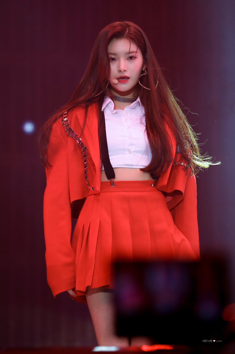 ขอถอนคำพูดที่ว่าใส่อะไรก็ไม่โป๊ละกันนน หวังเบากับเเม่หน่อย หวังเบาหน่อยยยย!!! เเม่บอกให้เบาไง!!!