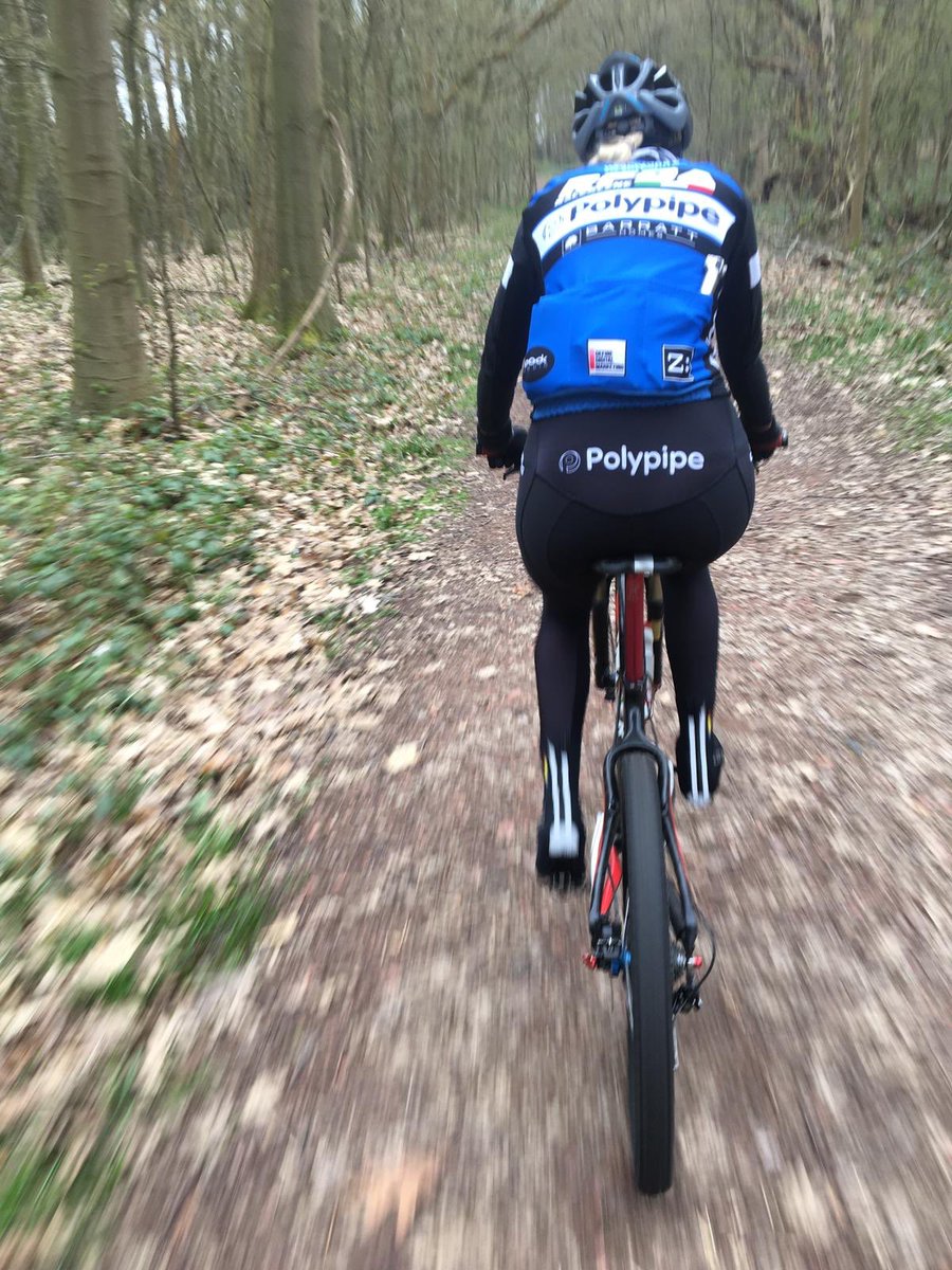 RacesceneFDA's tweet photo. Covid19 isn’t stopping the #RFDA team getting out and about 🙌🏻 Great pictures from @evelyn_alicex 🚴🏻‍♀️ @PolypipeTrade #cycling #girlscan #yorkshire https://t.co/YSbx6eUvVs