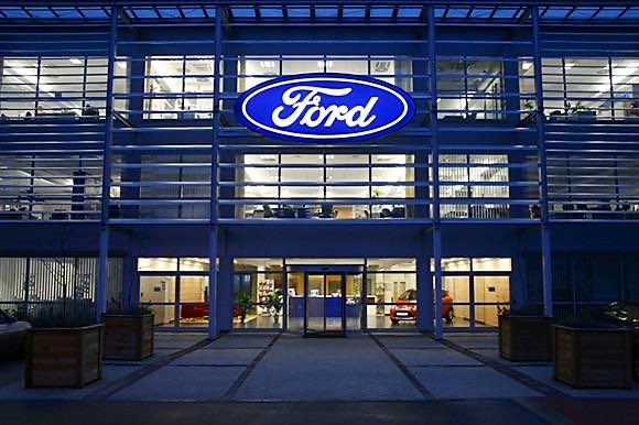 KIGarage's tweet photo. Ford is the latest automaker to announce that it will start making desperately needed ventilators that are crucial for treating the worst symptoms of COVID-19. Together we can. #fordbuilttough #StayHomeStaySafe #ford #corporateresponsibility #doingourpart #Kigjamaica https://t.co/k1tz6CHfDk