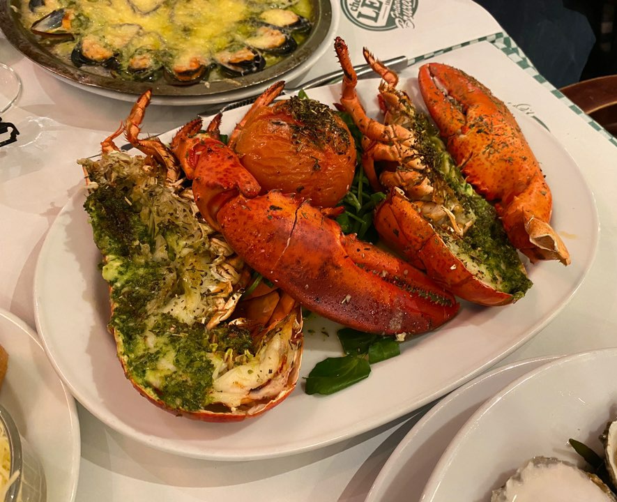 JYPETWICE's tweet photo. Photo by TZUYU

#TWICE #트와이스 #TWICEFOOD https://t.co/7rFjuQDYeh