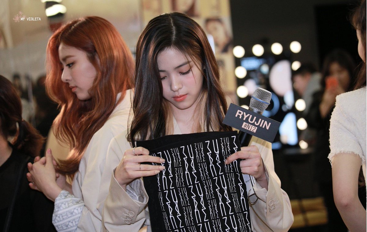 190502 ♡ my violeta
#류진