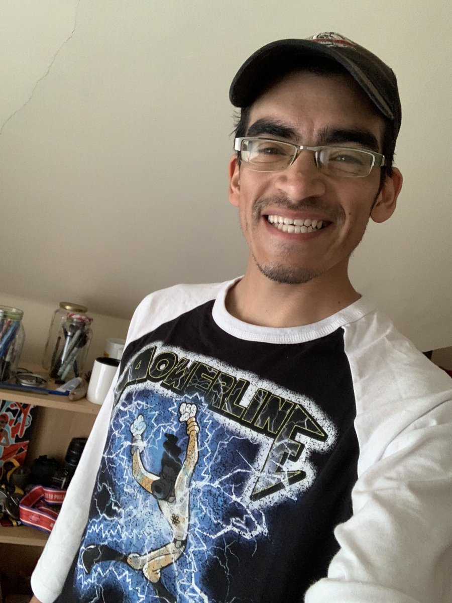 #EFVirtualSpiritWeek Disney Day for <a href="/EFWarriors/">Elizabeth Forward HS</a>  Feeling like a rockstar 🤘🤘