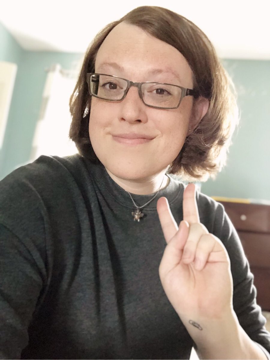 pseudonymjones's tweet photo. Happy #TransDayOfVisibility! My name is Emma and I’m trans woman. I make queer comics and have a dayjob in healthcare IT. It makes me so happy to see all the rad trans folks in this tag, I’m so proud of you all!!!
💪💁‍♀️✨ https://t.co/ggvp6W7wmV