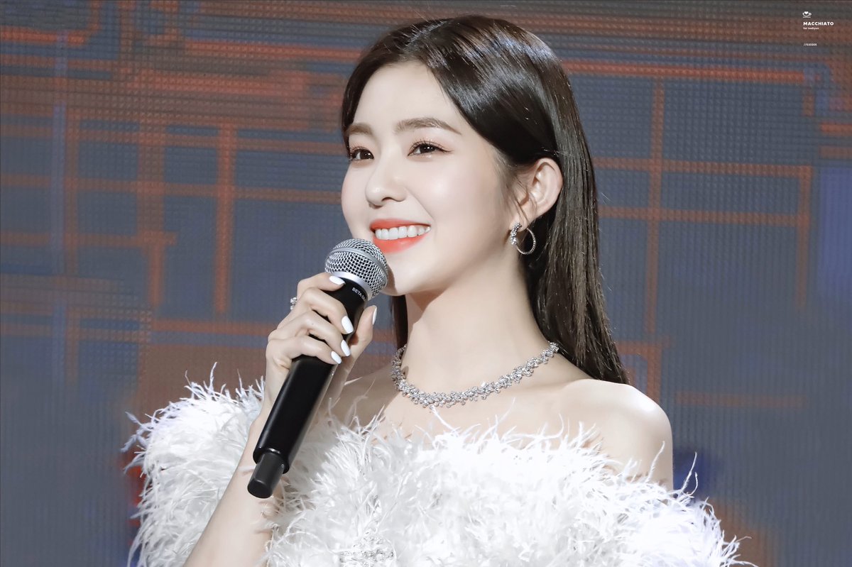 Macchiato_TH's tweet photo. #Irene #RedVelvet 

#AprilFoolsDay https://t.co/LMfXZLREKl