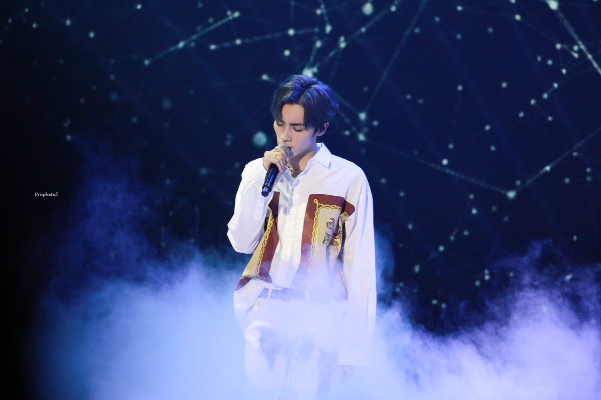 Prophetic0201's tweet photo. #WayV #XIAOJUN
#威神V #肖俊 https://t.co/Q7LdPJ4D6o
