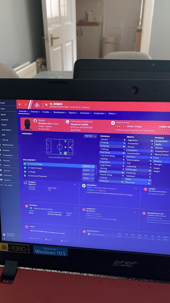 Season 1: Started like a house on fire, mainly due to Rober, a new £600k signing from Real Betis. Struggled for goals as the season went on. Semenyo and  @WillGrigg managed to get me into the playoffs(1/2)