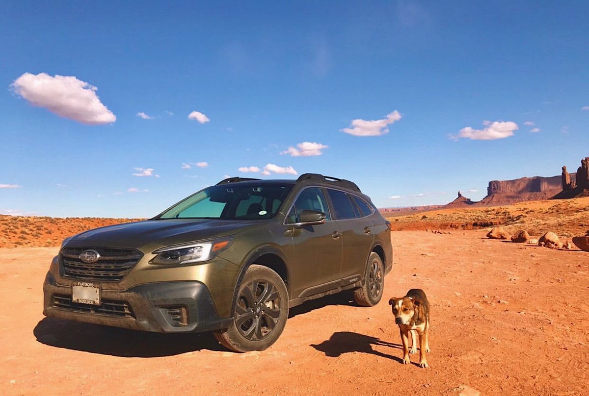 subaru_usa's tweet photo. Outback Onyx hanging out in Monument Valley, AZ. Take a quick trip down memory lane and share your favorite adventure shots with us using #AWDAdventure! (πΈ: Johnny Sowles) https://t.co/U9MffvSgco