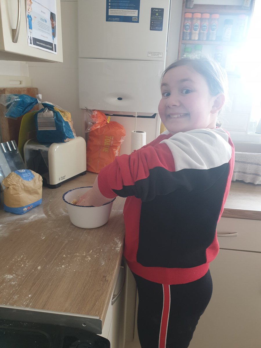 BremnerHayley's tweet photo. @LavenhamPrimary Bethany has been busy making cheesestraws this afternoon after the fab lesson from Chef Goulding and Ava Monday afternoon 👩‍🍳 https://t.co/7Eykcy8rzf