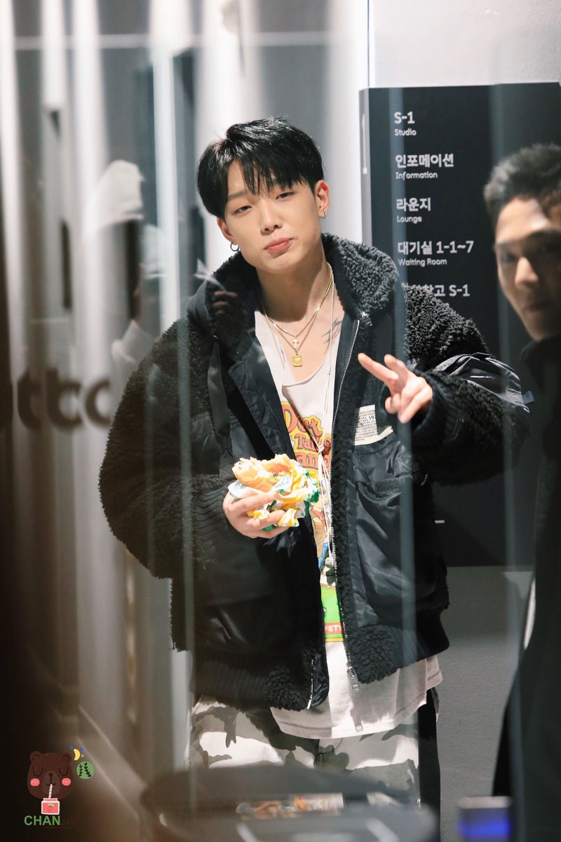0126_CHANJAYO's tweet photo. “BobDong-JA YO”
Oh, it’s not working🤔
ps. this is just a bonus😂
#iKON #아이콘 #Bobby #바비 #DK #김동혁 https://t.co/5tRJuAewTu