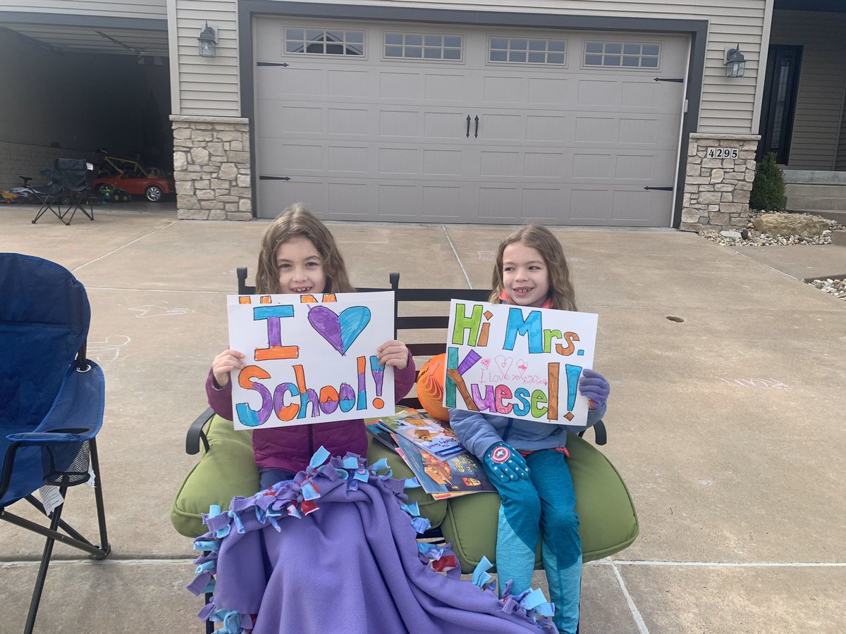 MrsSextonFirst's tweet photo. Best start to the morning and getting to see all the Hopewell families!! ❤️❤️❤️ https://t.co/JTqj9ALsl9