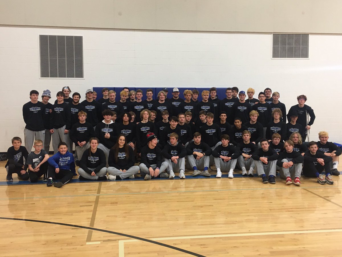 BoltsTbhs's tweet photo. Canโt wait until we can get this group back together. Stay healthy and be a 1/11. #BasinNation #WinasOne https://t.co/3HLqQRYj2I