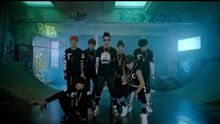 Bts 2013 дебют шуга. Бтс но море дрим. Bts 2013 дебют. Бтс ноу море дрим. Группа бтс дебют.