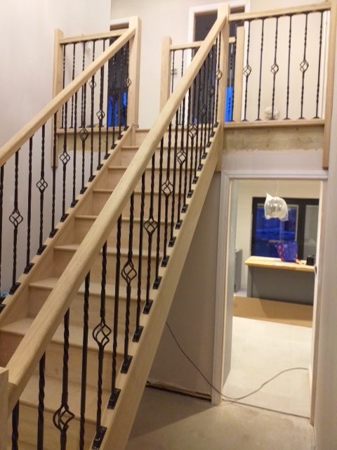 CastlewoodJ's tweet photo. Specially designed Feature oak staircase. 
Fitted with iron balustrade as an alternative to glass. https://t.co/xM8hS8whZs