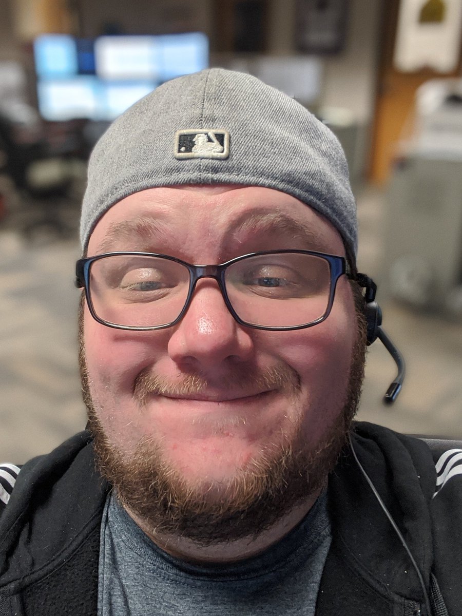 zachy9730's tweet photo. @seraphicpetal 911 dispatch here! I'll be on the line till well after they close everything else!!! #essential #thefirstfirstresponder #iam911 https://t.co/97cv2DgfcH
