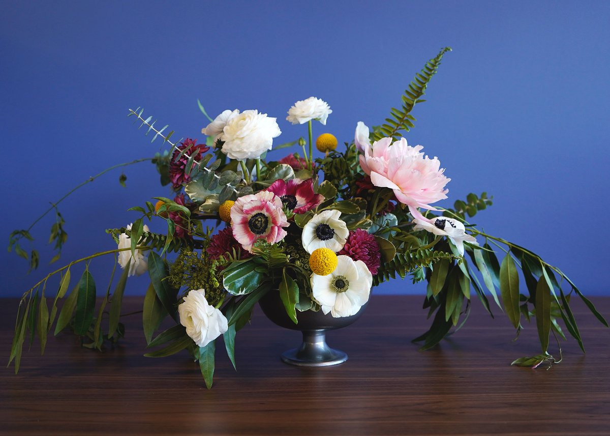 FiftyFlowerscom's tweet photo. Take advantage of this #FlowerFix offer! This Designer California Pack is made up of anemones, ranunculus, billy balls, and other fun greenery! 
(Shop now: https://t.co/Z7K4pVSB1W - Pack starting at $89.99) https://t.co/V3eOIUkB8F