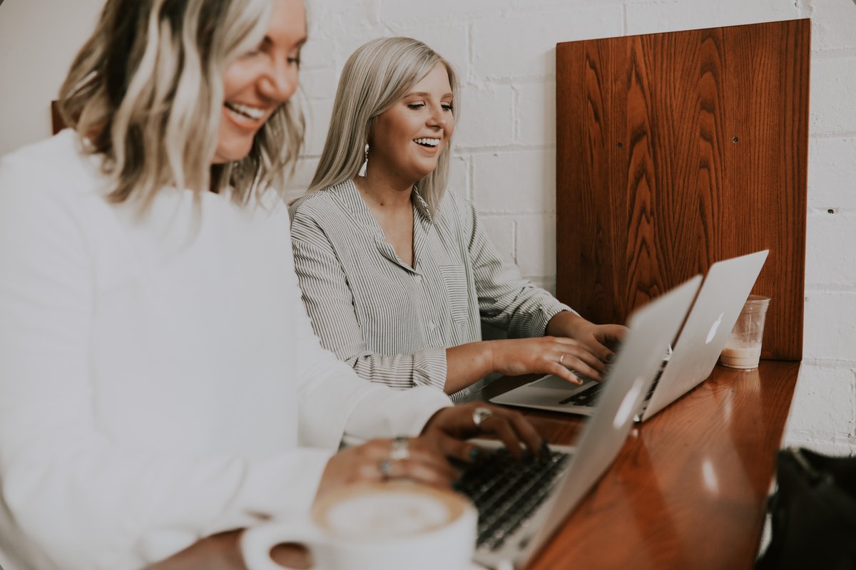 FrescResi's tweet photo. Not sure what to do with your time and how to use it effectively? Take a 5 minute break and give one of our latest and insightful blogs a read >> https://t.co/YXWhMwNCHv 👩‍💻We have a wide range of topics that we post about on a weekly basis! https://t.co/t9BzONakxf