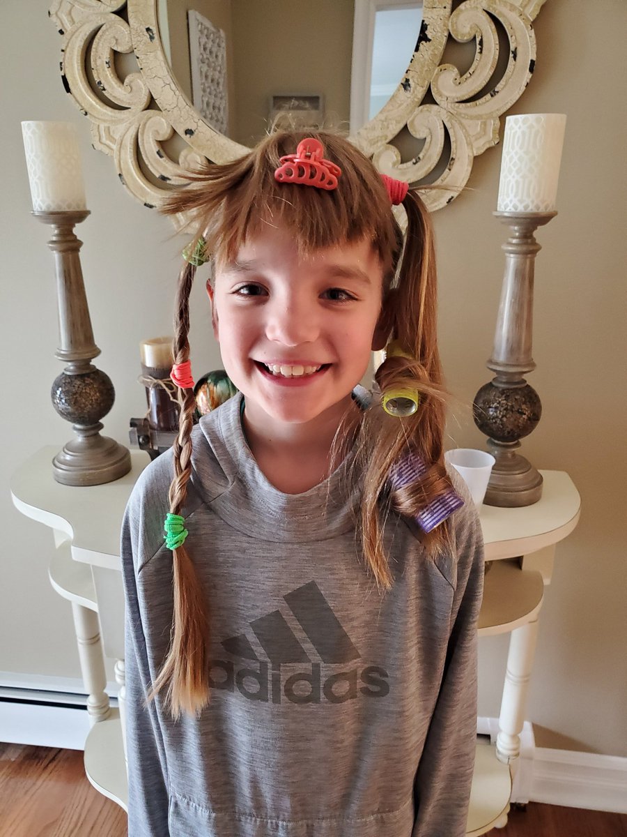 OblojJennifer's tweet photo. Oquenock Virtual Spirit Week.....Crazy Hair Day!
@OquenockWI 
#oquenockyoursocksoff https://t.co/mx6UPZYM9Q
